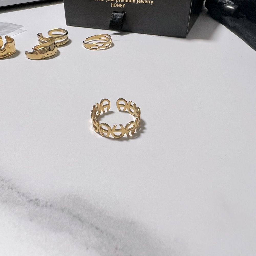 Slide jewels - gold ring - adjustable